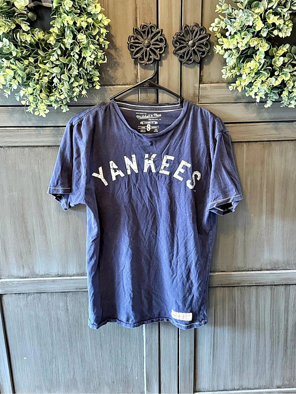 Mitchell & Ness Nostalgia Co. Tailored Fit Yankees Tee Yankees Tee Blue Size